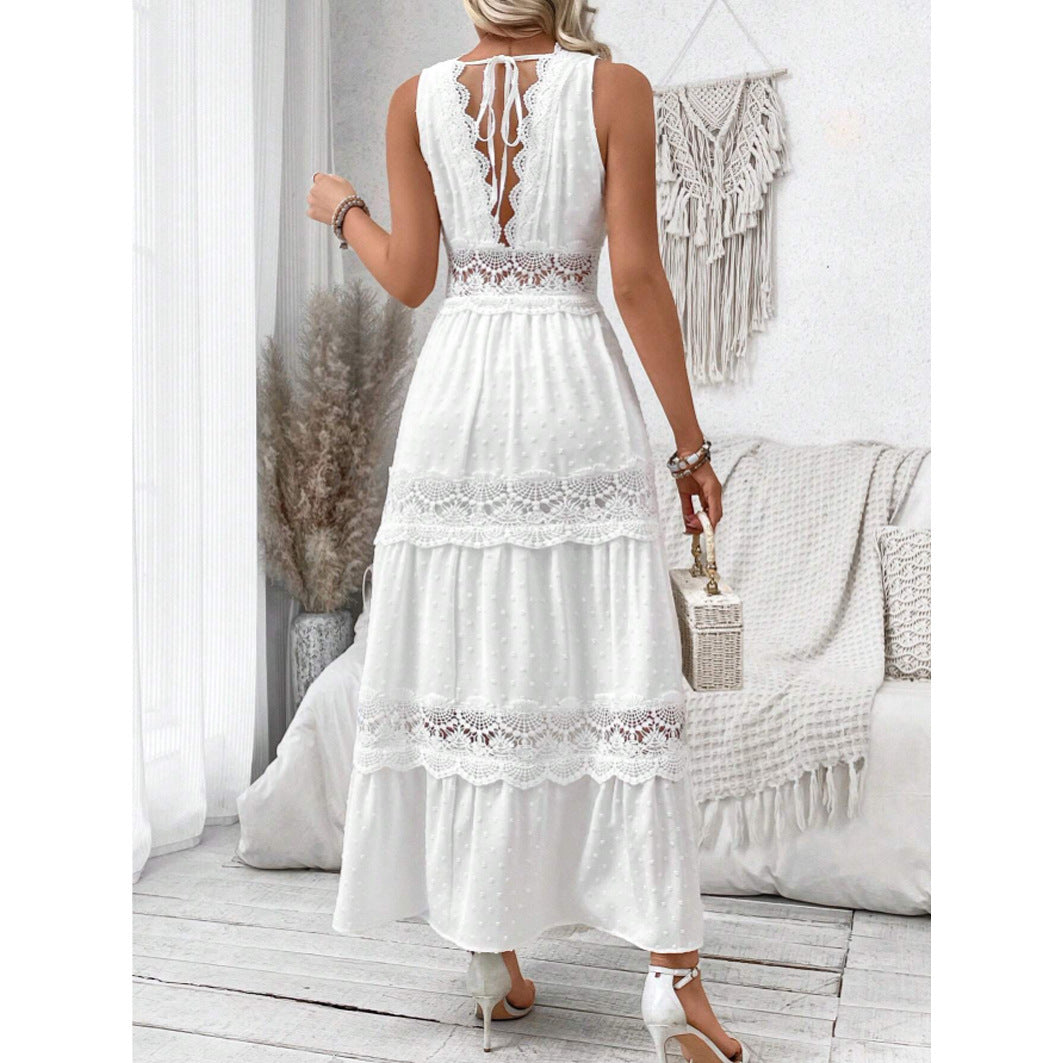 Robe en Dentelle Délicate à Col en V | RAVELUX