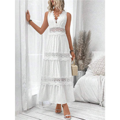 Robe en Dentelle Délicate à Col en V | RAVELUX